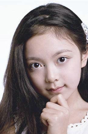 楚小乔个人资料,才华横溢的年轻才女，多才多艺的人生探索者